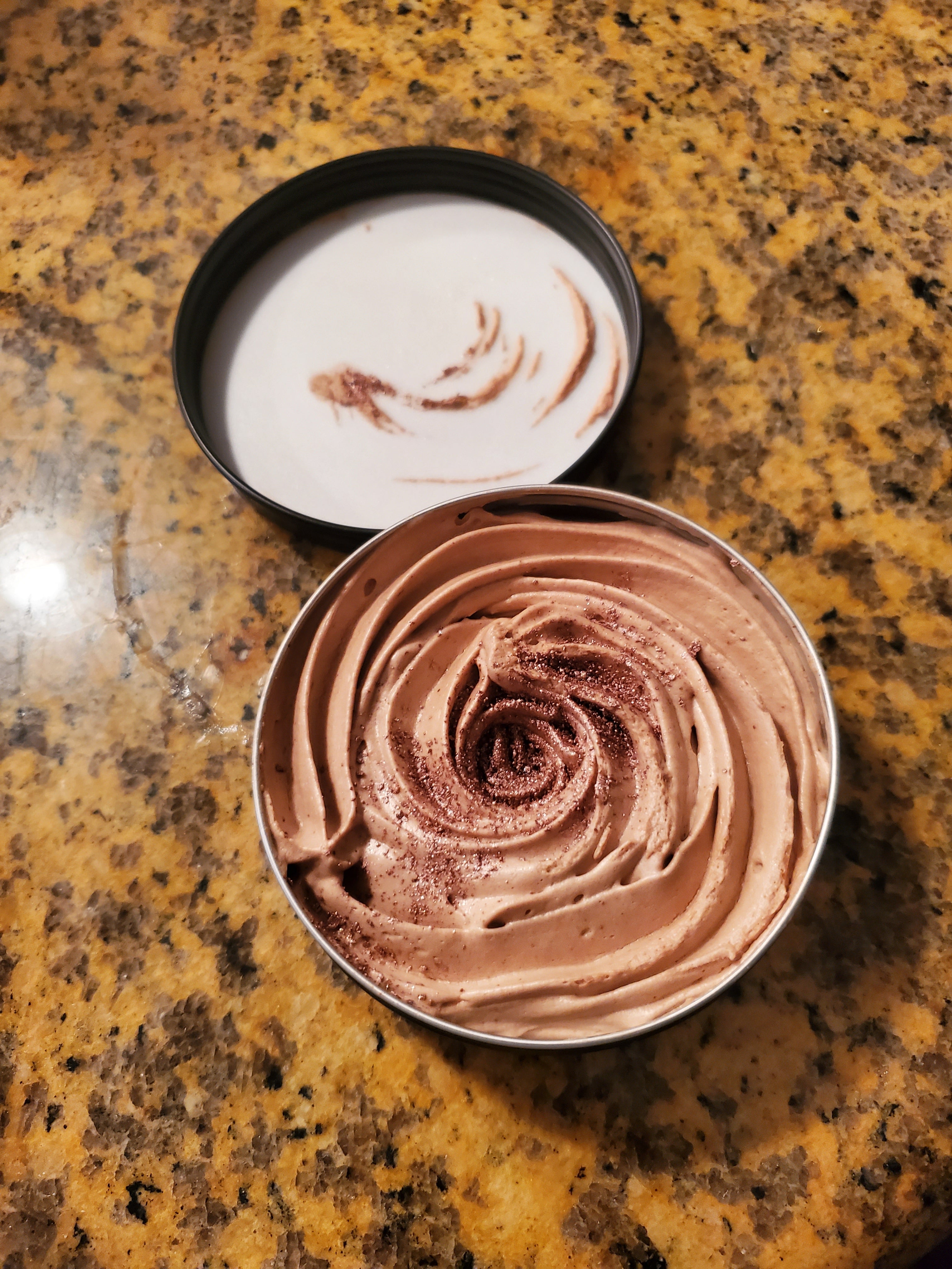 Bronzing body butter